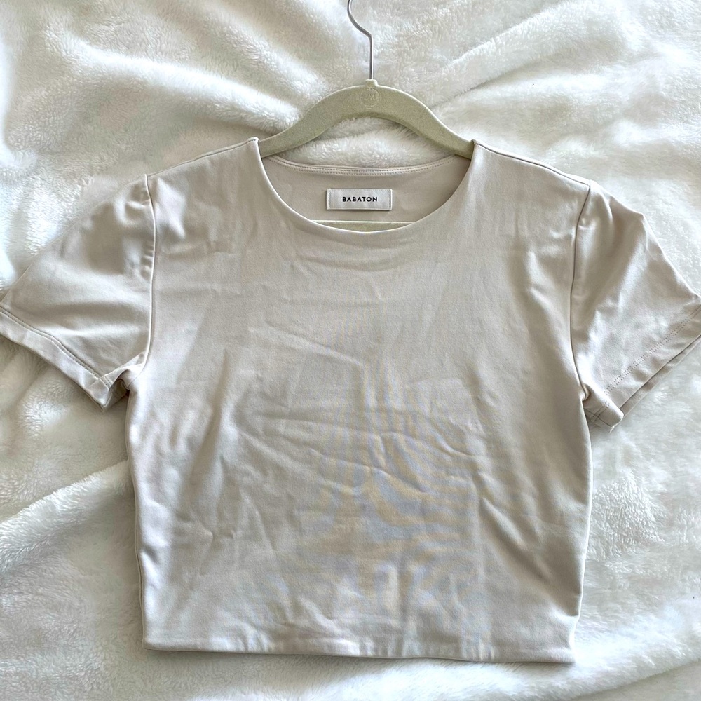 Babaton Contour Crew Cropped T-Shirt Small Matte Pearl